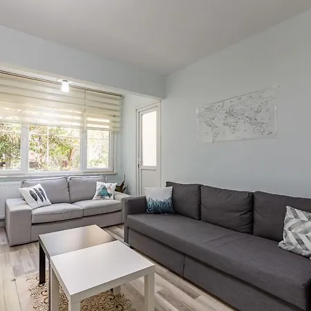 Apartamento Lovely Apartment With Balcony In The Center Of Besiktas Estambul