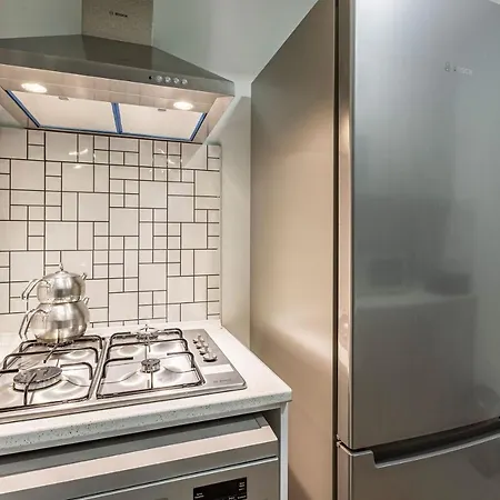 Lovely Apartment With Balcony In The Center Of Besiktas *